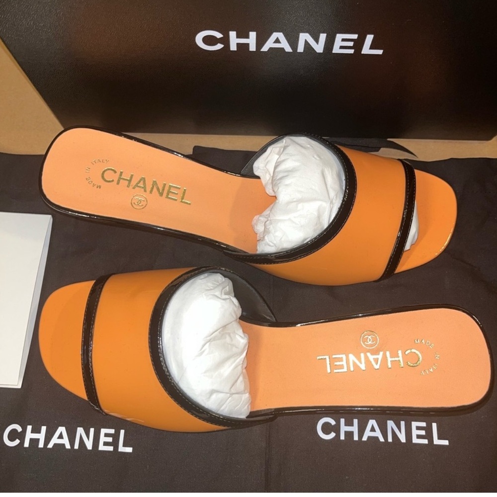Chanel Orange Sandals Elegant Leather Slides